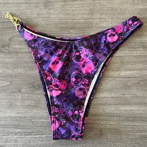 NWOT Romwe Skull Print Bikini Bottoms